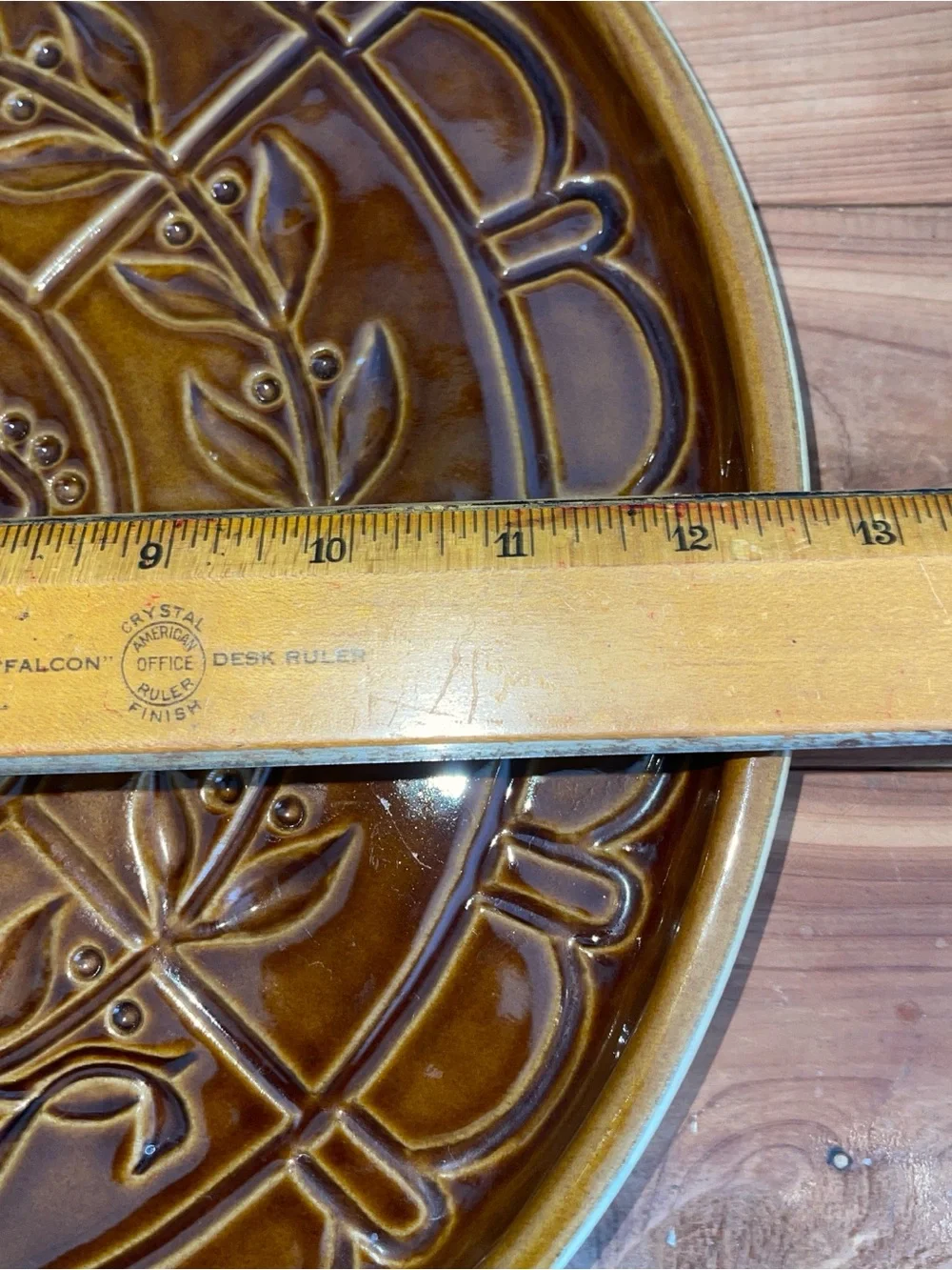 Vintage-Inspired Brown Decorative Ceramic Charger Plate